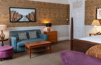 Mainmanorhouse Carousel Desktop Feature Double Carousel 1